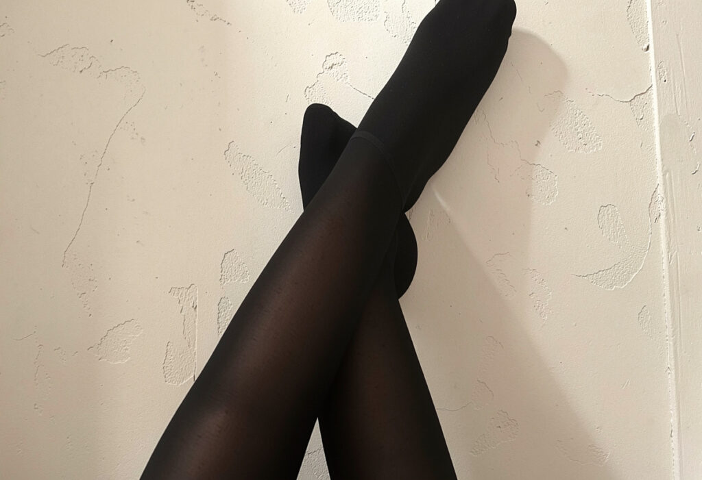freepik woman leg with black flesh stockings resting on a 22091